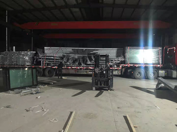 都昌公交站候車(chē)亭